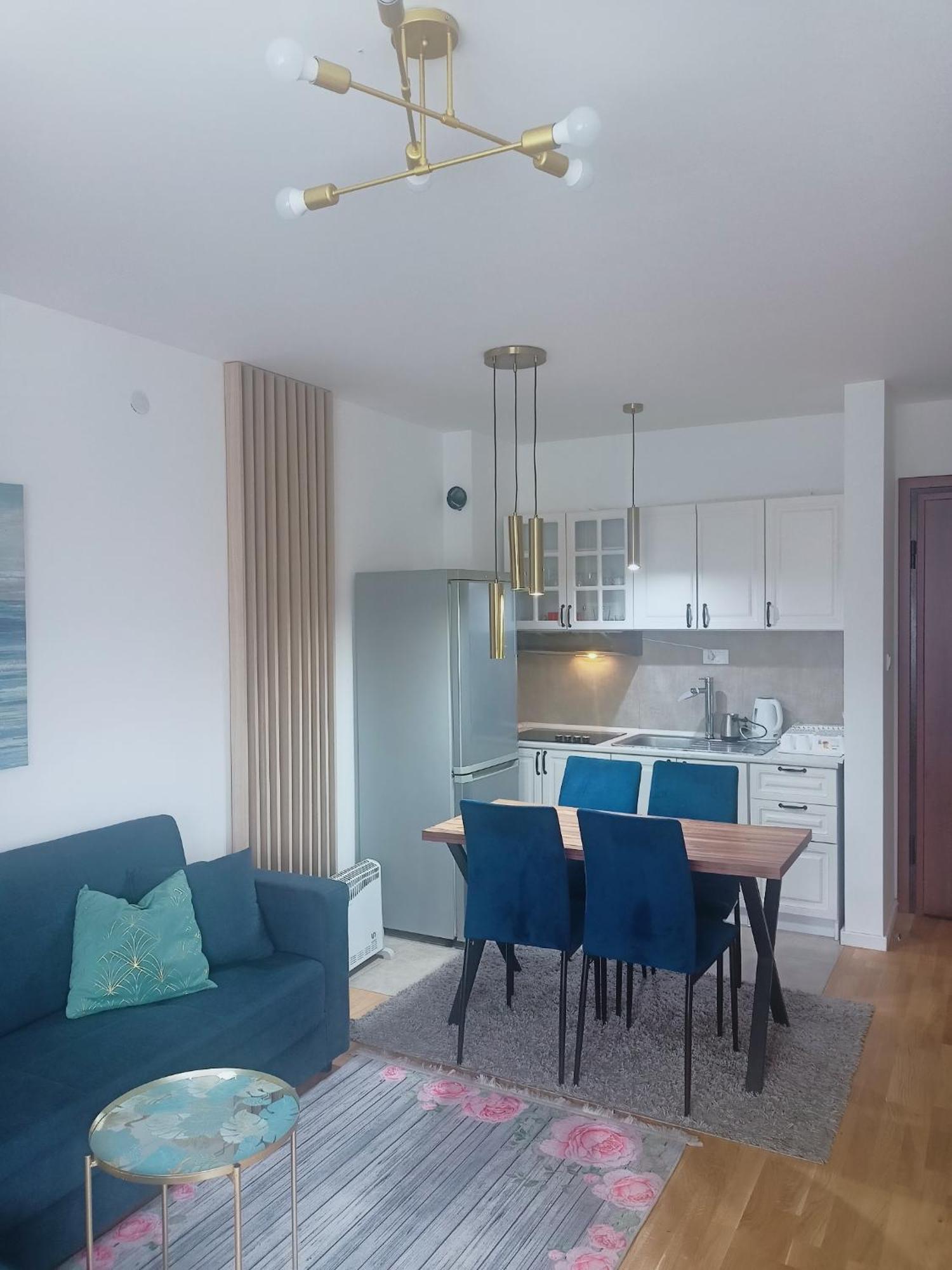 Apartment Hill Lux