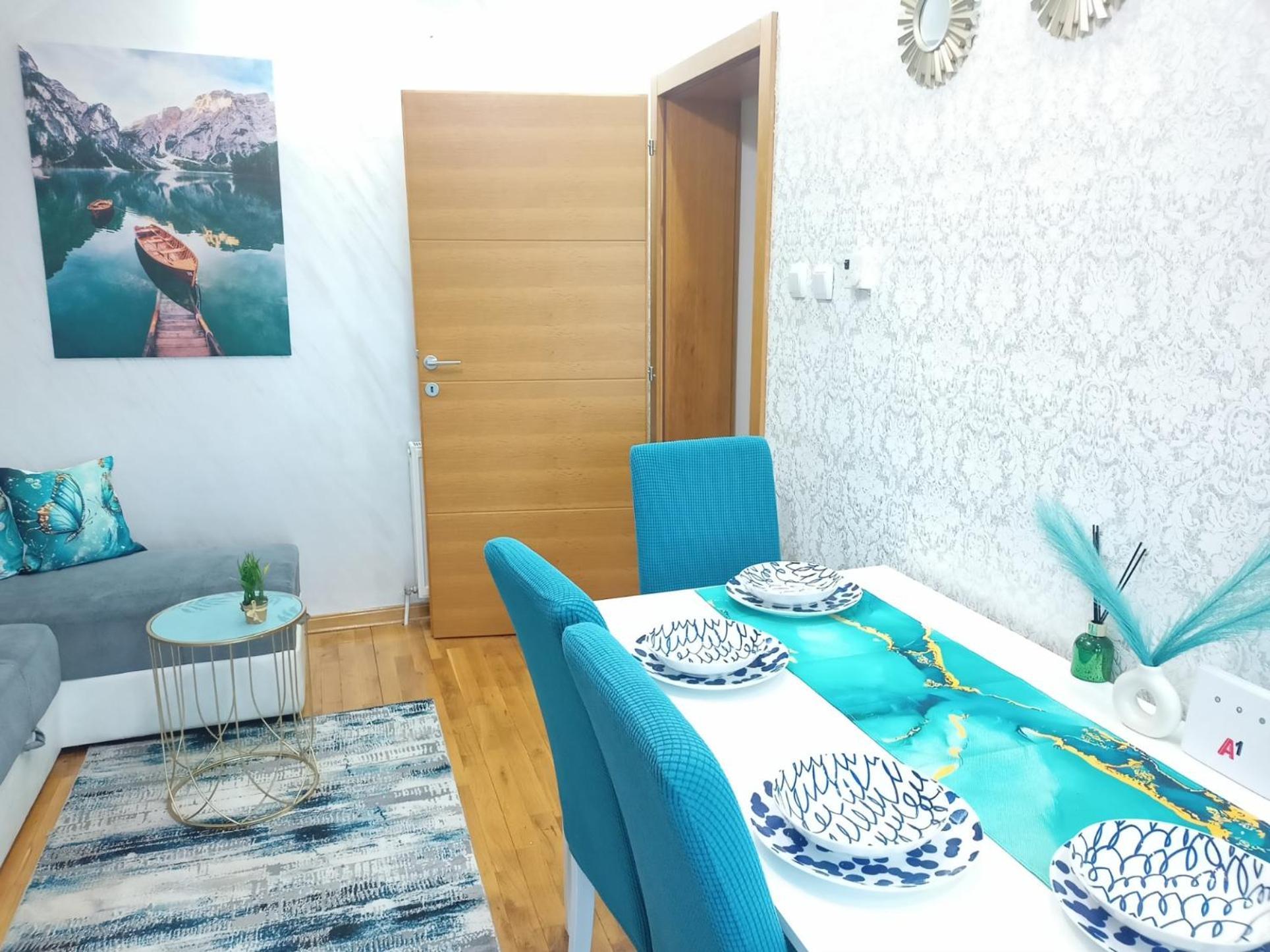 Hill Lux Apartment *