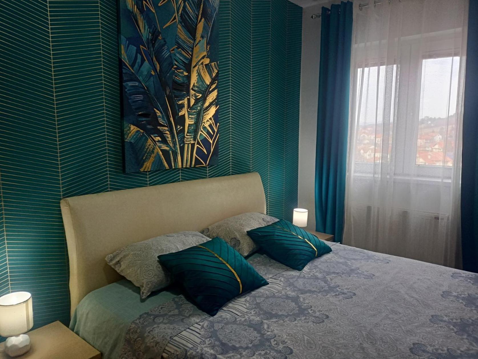 Hill Lux Apartment